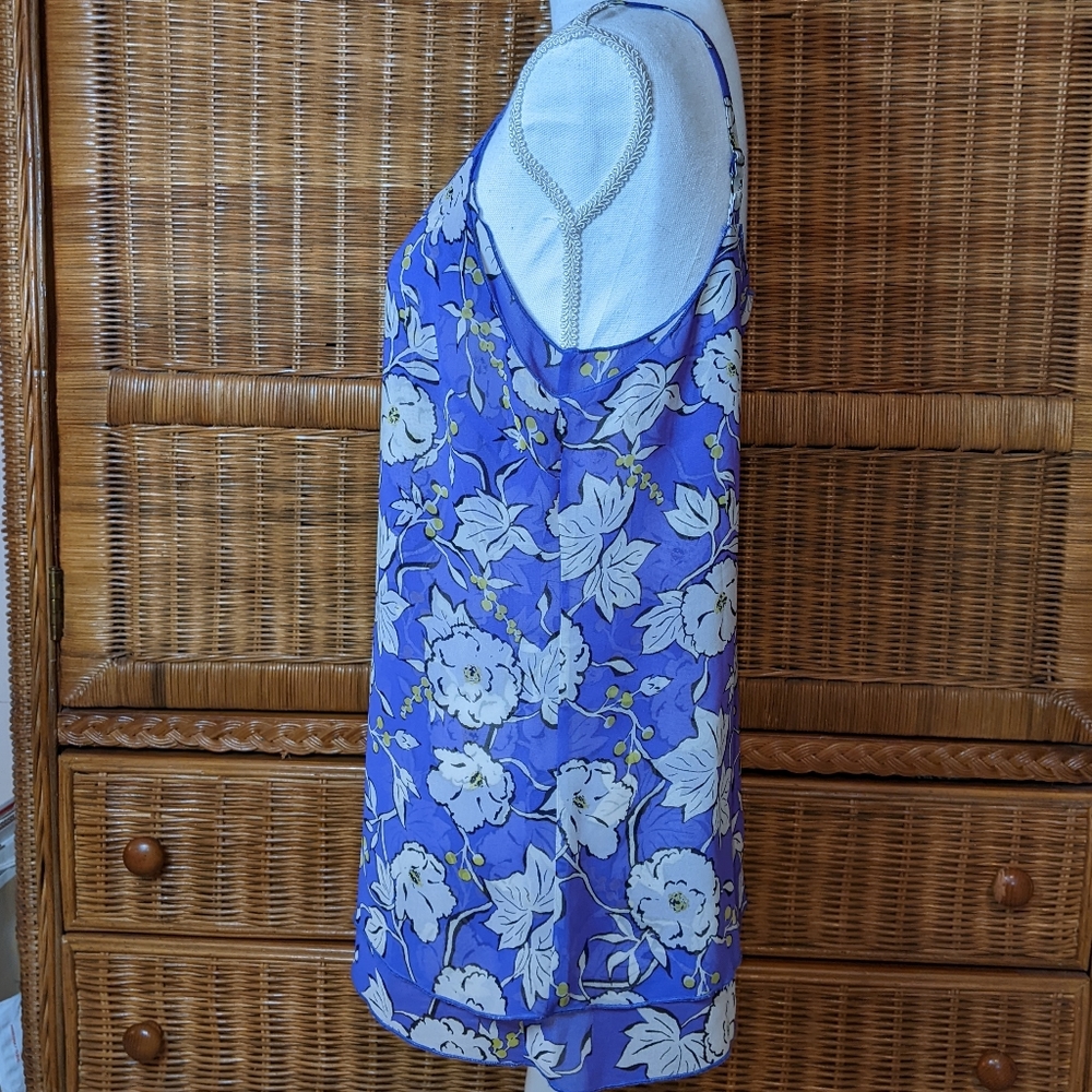 CAbi OUTLINE Cami #5544 SMALL - Picture 3 of 5